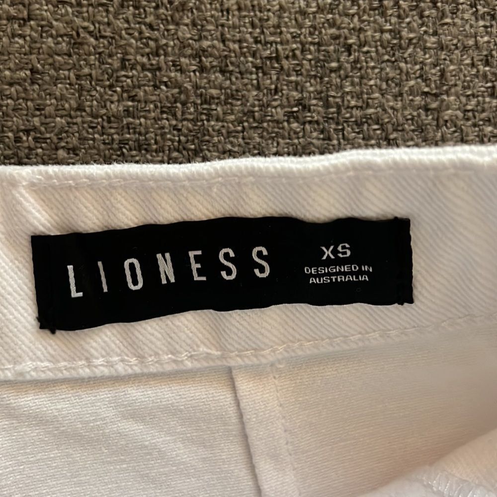 Princess polly lioness white denim mini skirt size XS - Picture 7 of 7